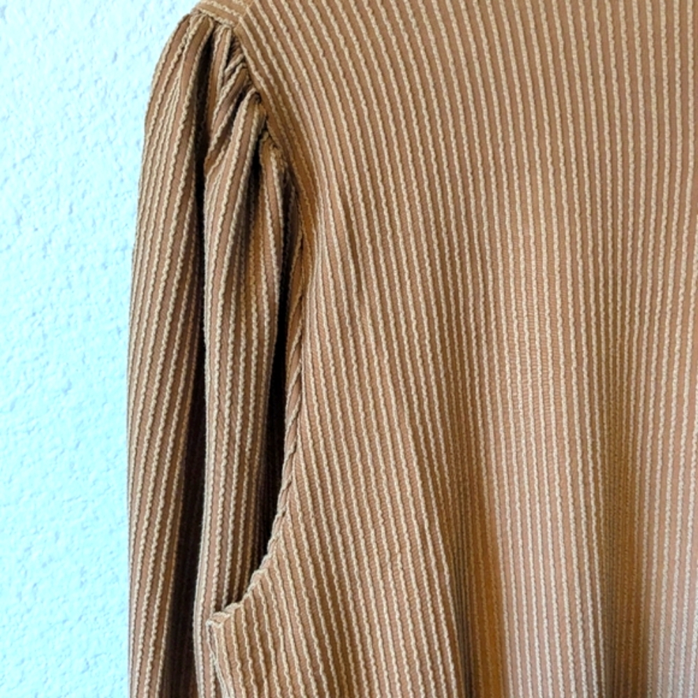 Tan Long Sleeve Square Neck Puff Sleeves Relaxed Blouse Top Sz XL - Picture 10 of 13
